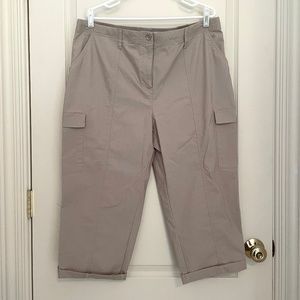 Chico's NWT Khaki Fitigues Cargo Convertible Capri Pants Sz 3/16